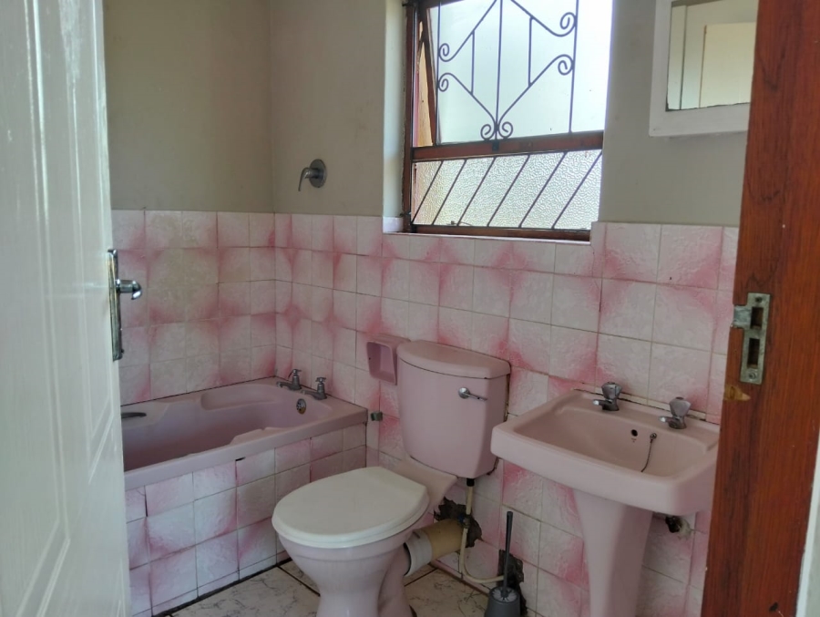 To Let 3 Bedroom Property for Rent in Dalindyebo Eastern Cape
